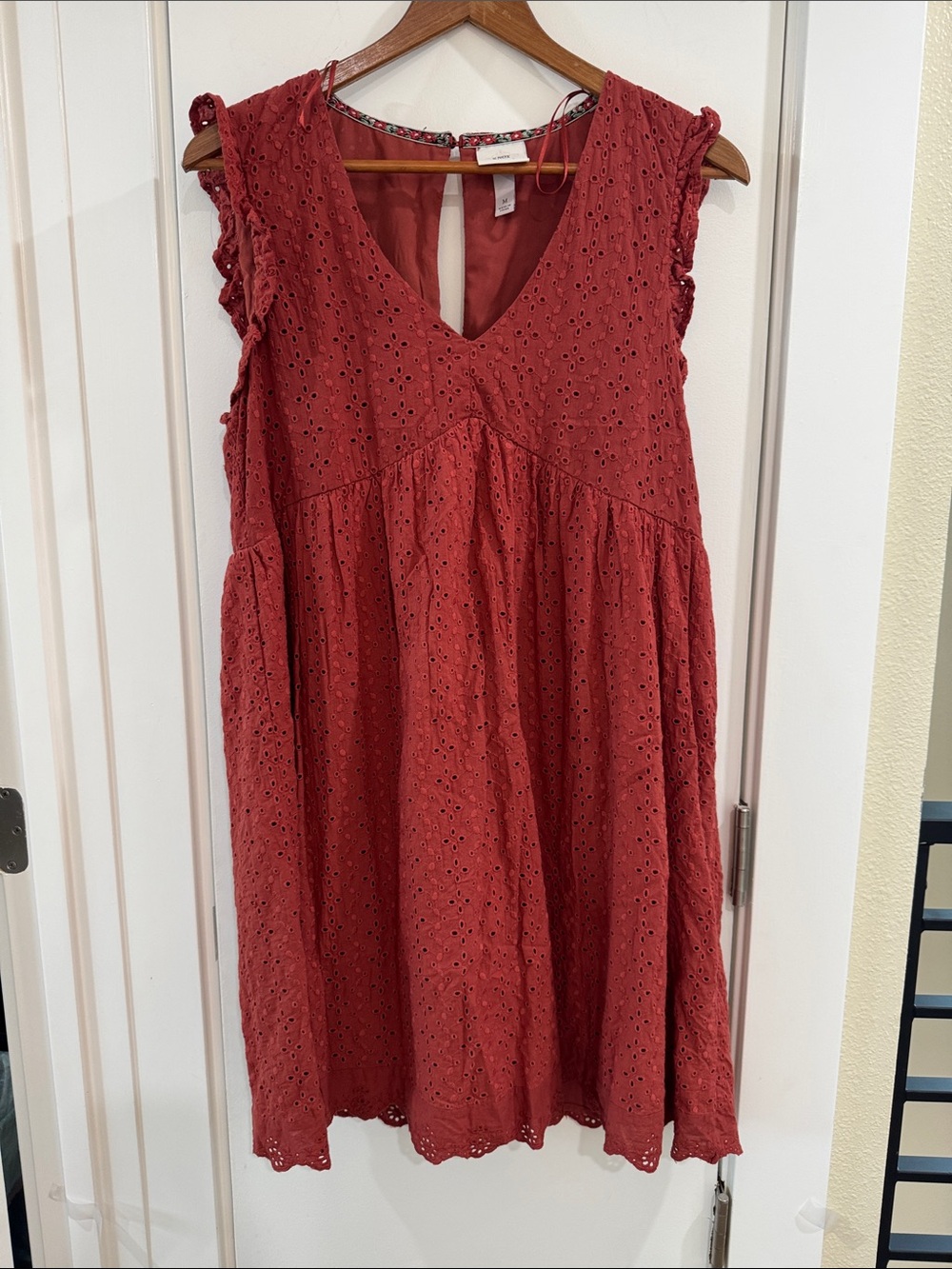 Knox Rose Rust Eyelet V-Neck Midi Dress